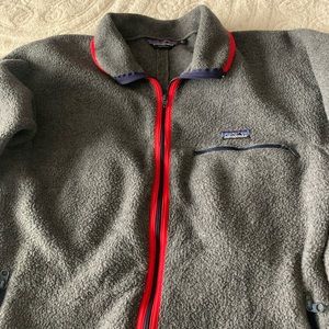 Patagonia XL zip up.